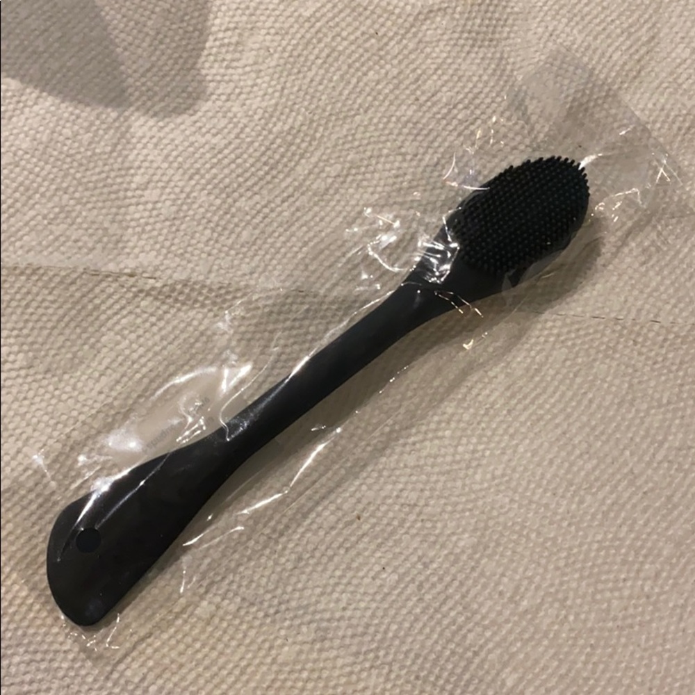 Brand new mask applicator!